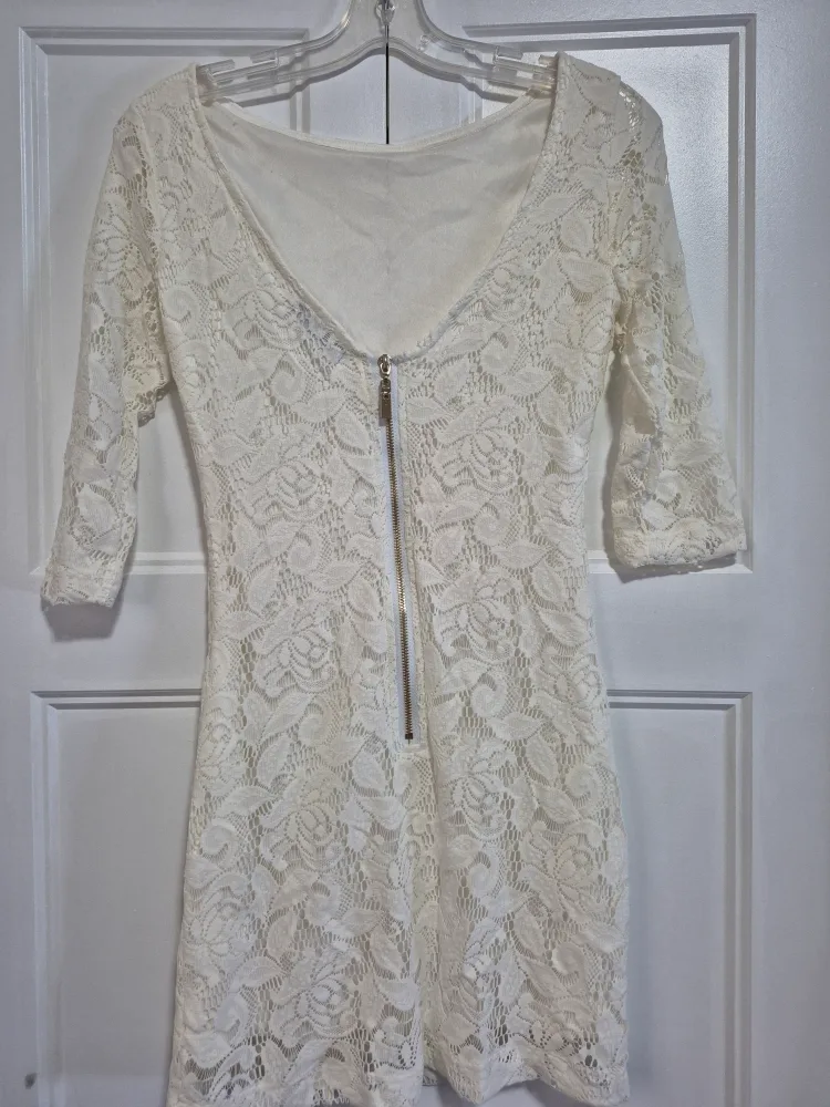 Jennyfer Ecru Lace Dress - Size XS image indicator(2)