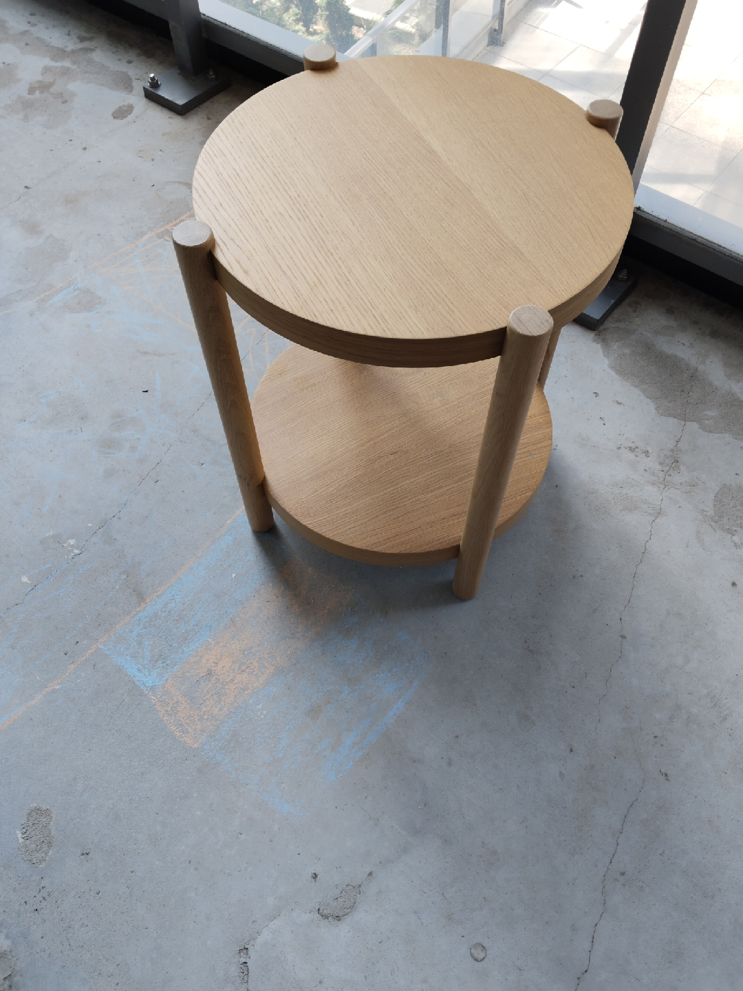 Round Wooden Side Table - photo 3