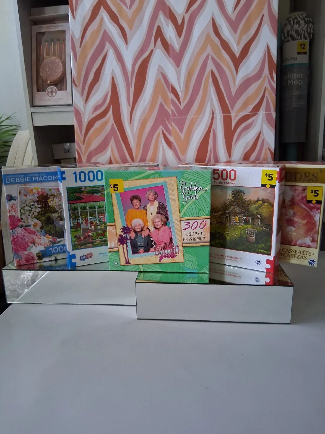 Collection jigsaw puzzles thumbnail