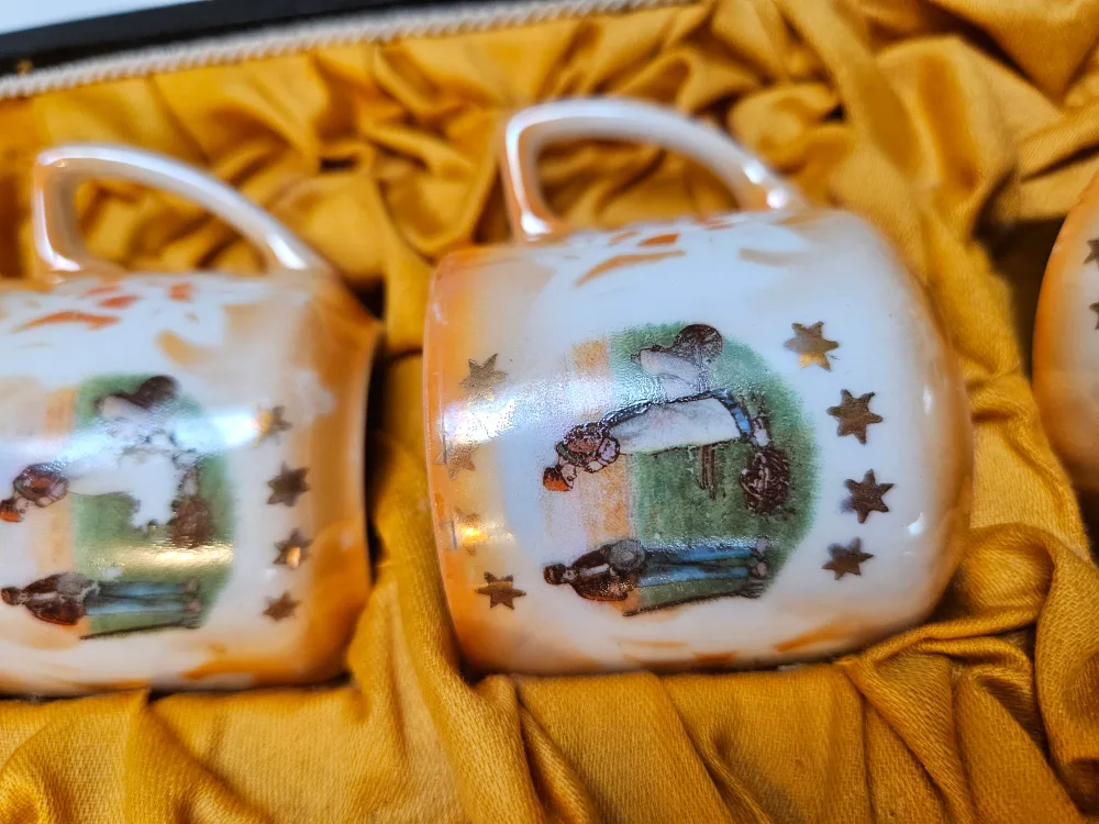 Antique Czechoslovakia Demitasse Cup & Saucer Set image indicator(3)