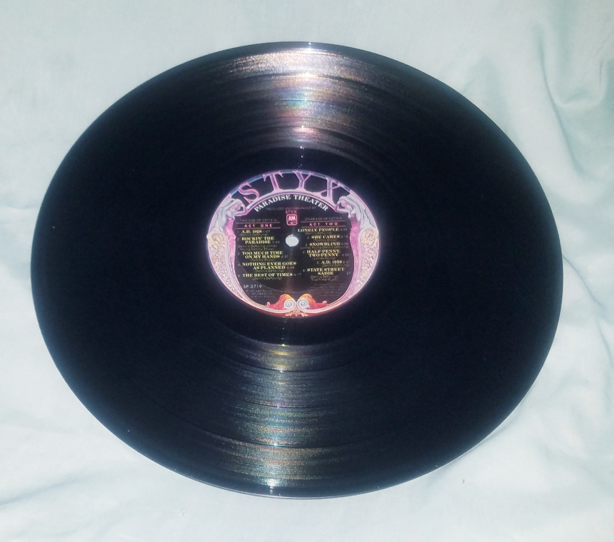 Styx Paradise Theater Gatefold Laser Etched VG+ Vinyl - photo 4