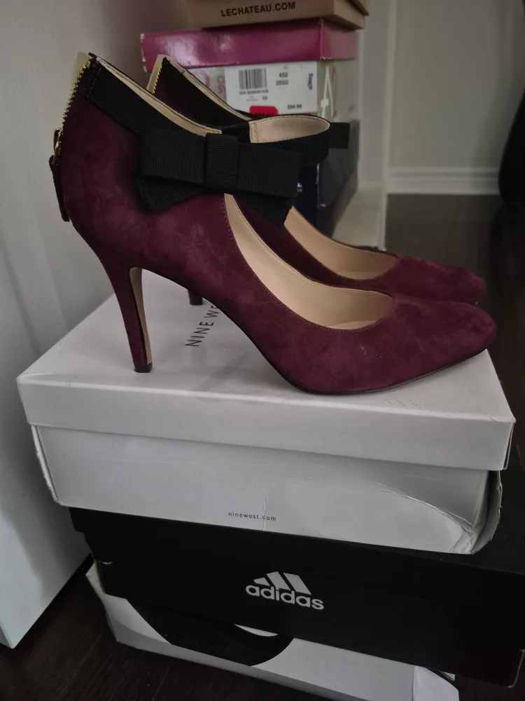 Nine West Burgundy Heels, Size 10 image indicator(3)