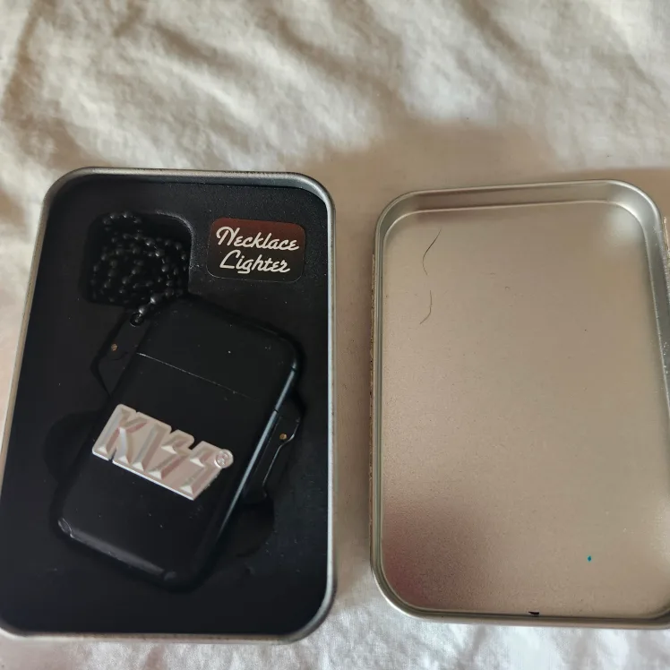 KISS Necklace Lighter with Case thumbnail