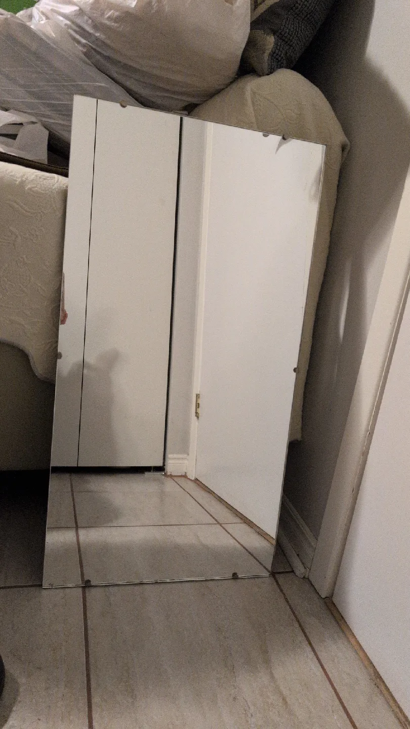 Frameless Wall Mirror image indicator(2)