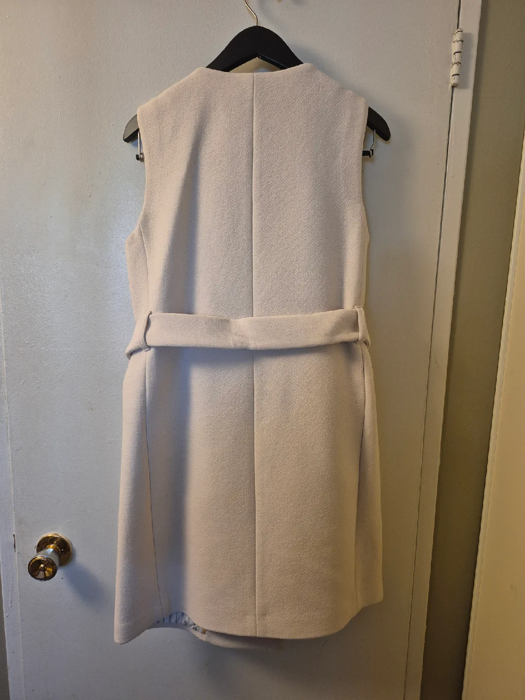 Sleeveless Belted Coat - Size 4 image indicator(3)