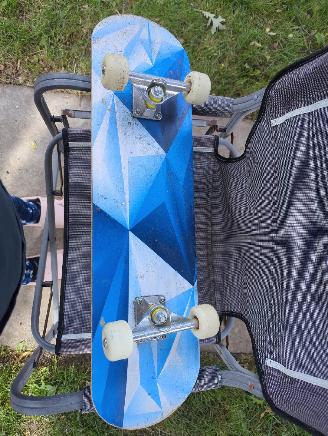 Used Blue & White Skateboard thumbnail