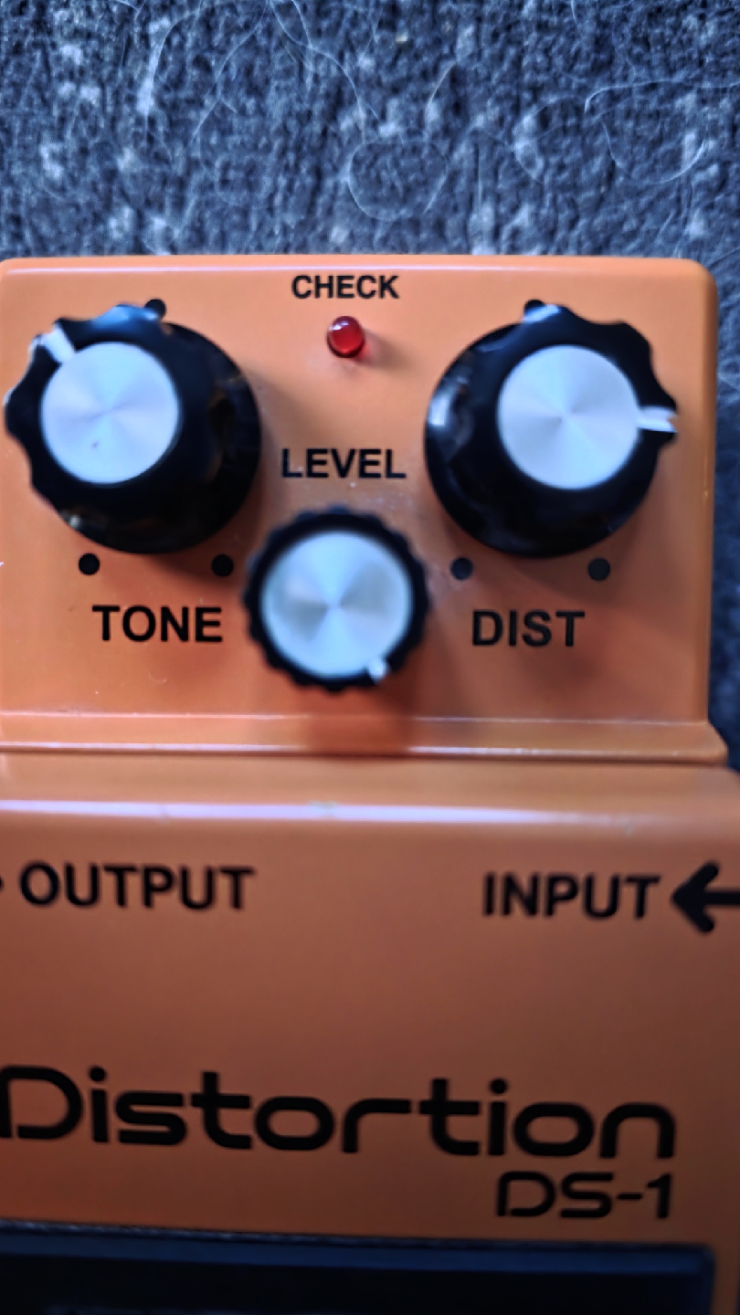 boss ds1 distortion pedal - photo 3