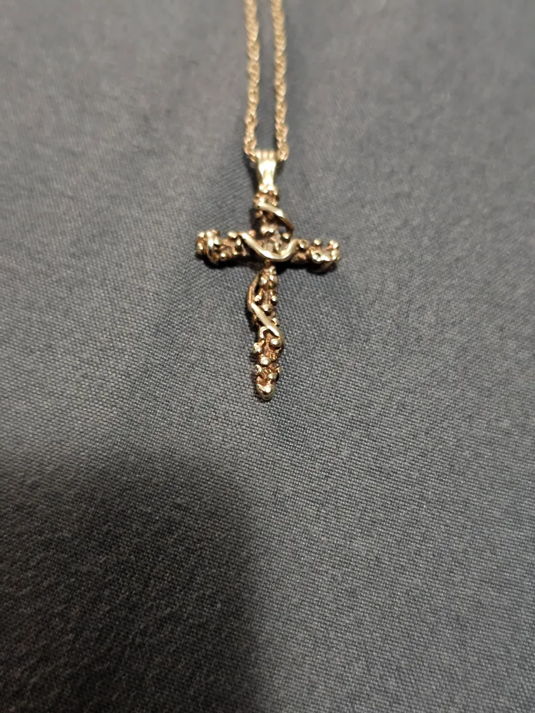 10k Gold Cross Pendant Necklace thumbnail