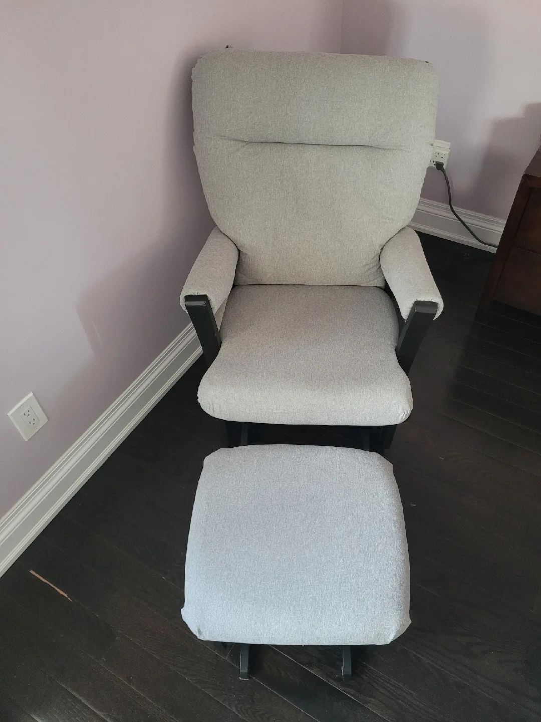 Dutalier Glider rocking chair and ottoman image indicator(3)