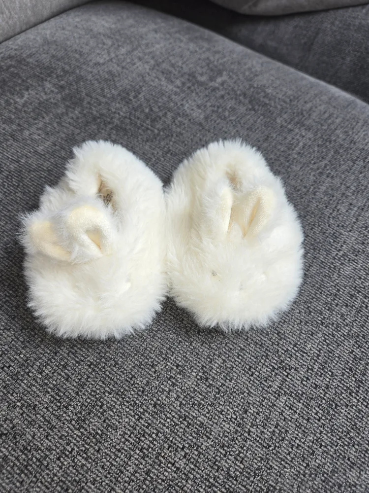 The Littlest Baby Booties - 6-12 months thumbnail
