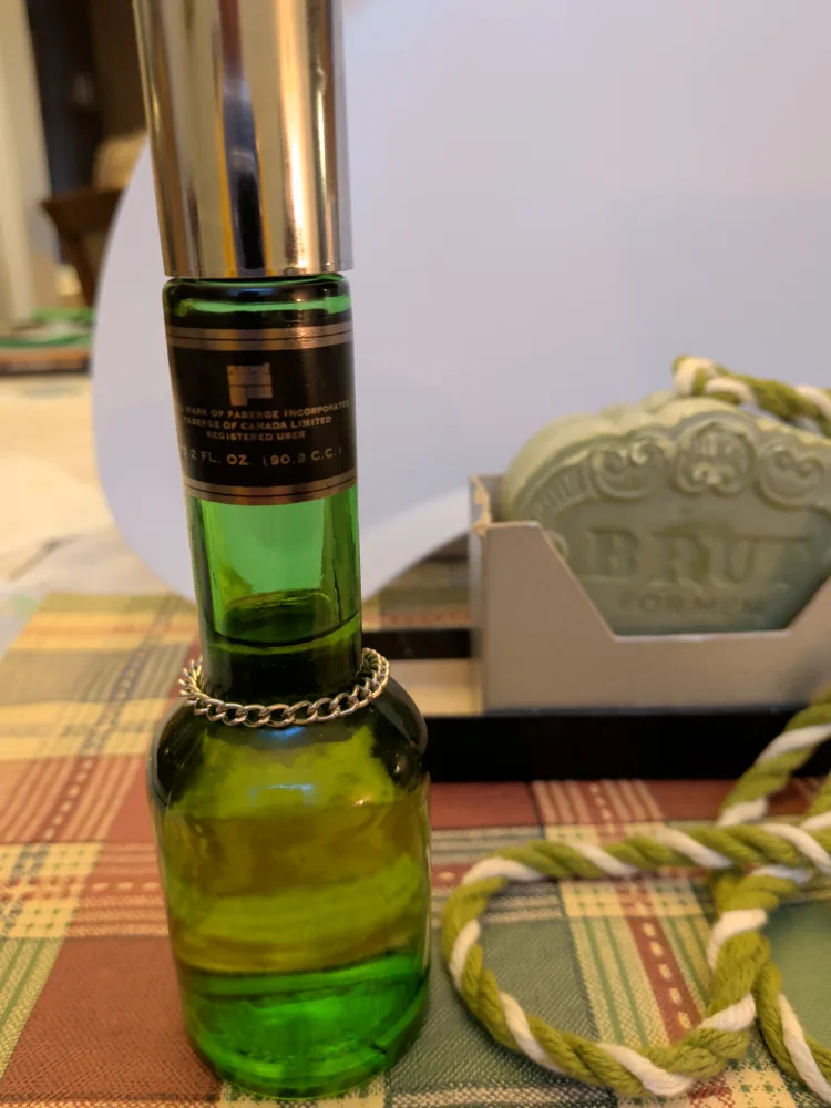 Fabergé Brut Lotion & Soap on a Rope Set image indicator(3)