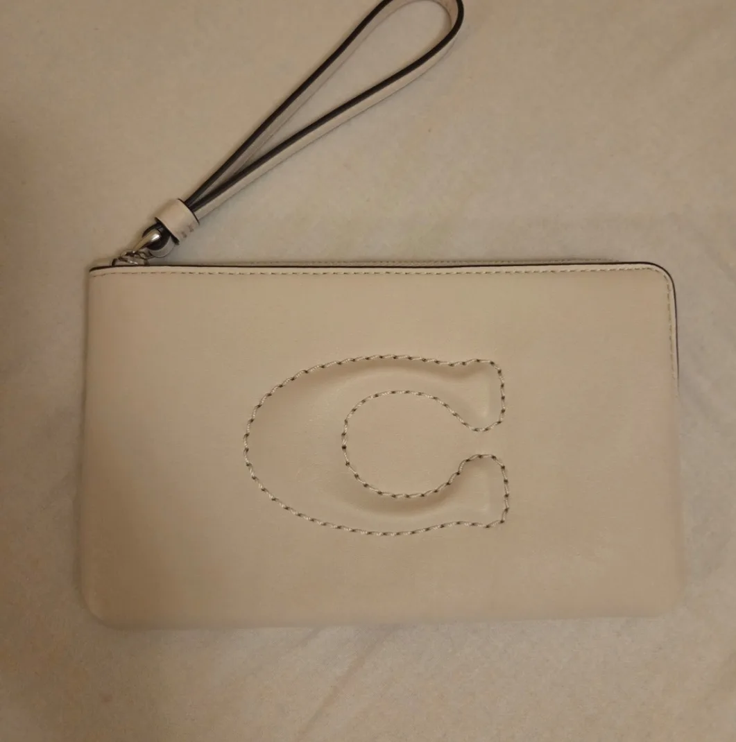 NWOT Coach corner zip wristlet thumbnail
