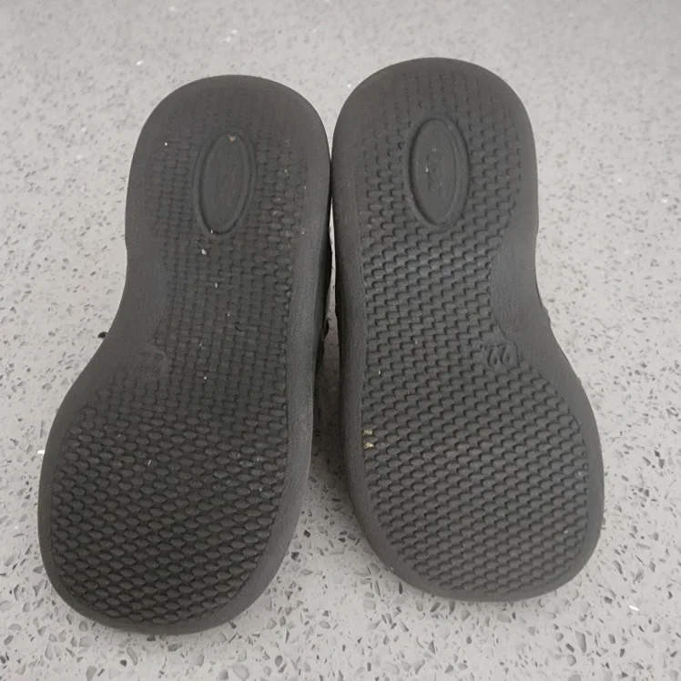 Black & Burgundy Patent Leather toddler shoes! image indicator(4)