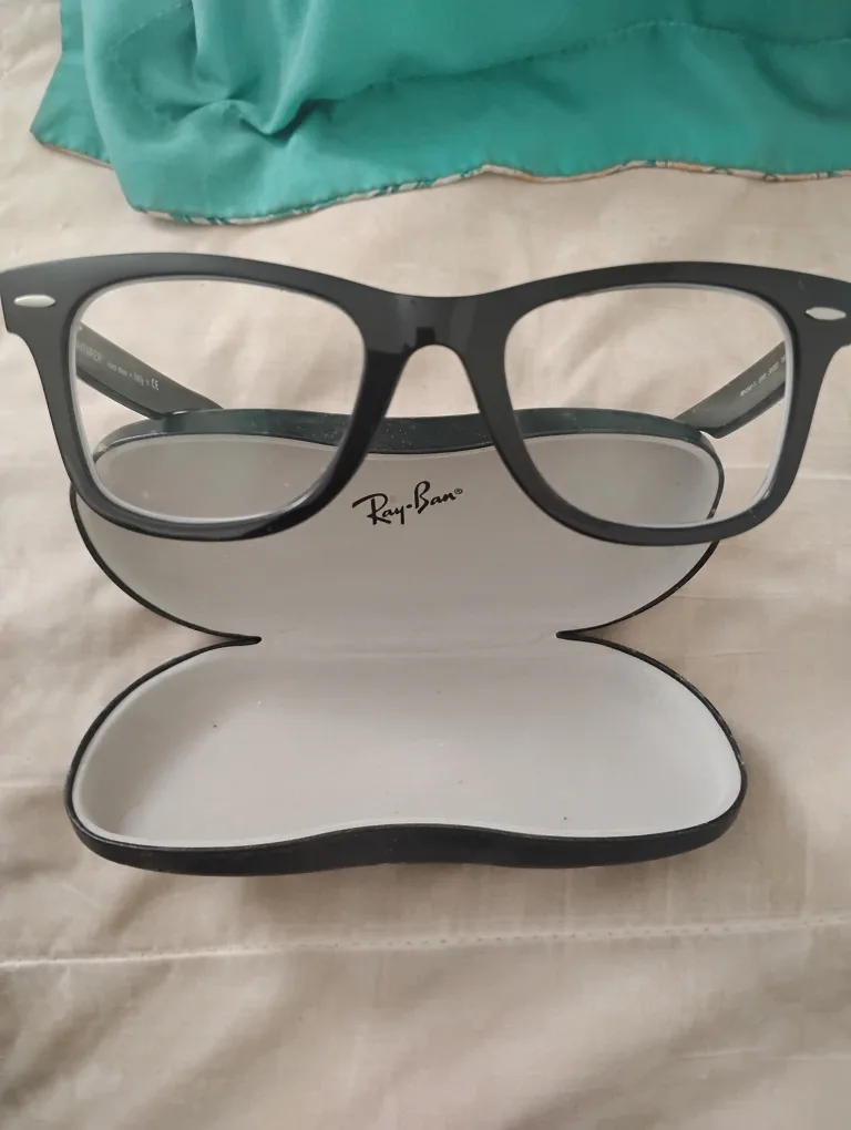 Ray-Ban Wayfarer Eyeglasses - Black thumbnail
