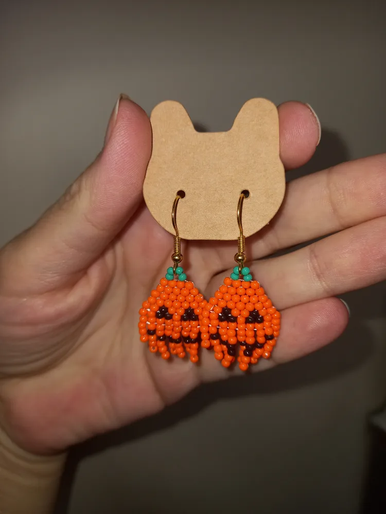 Pumpkin Beaded Earrings image indicator(5)