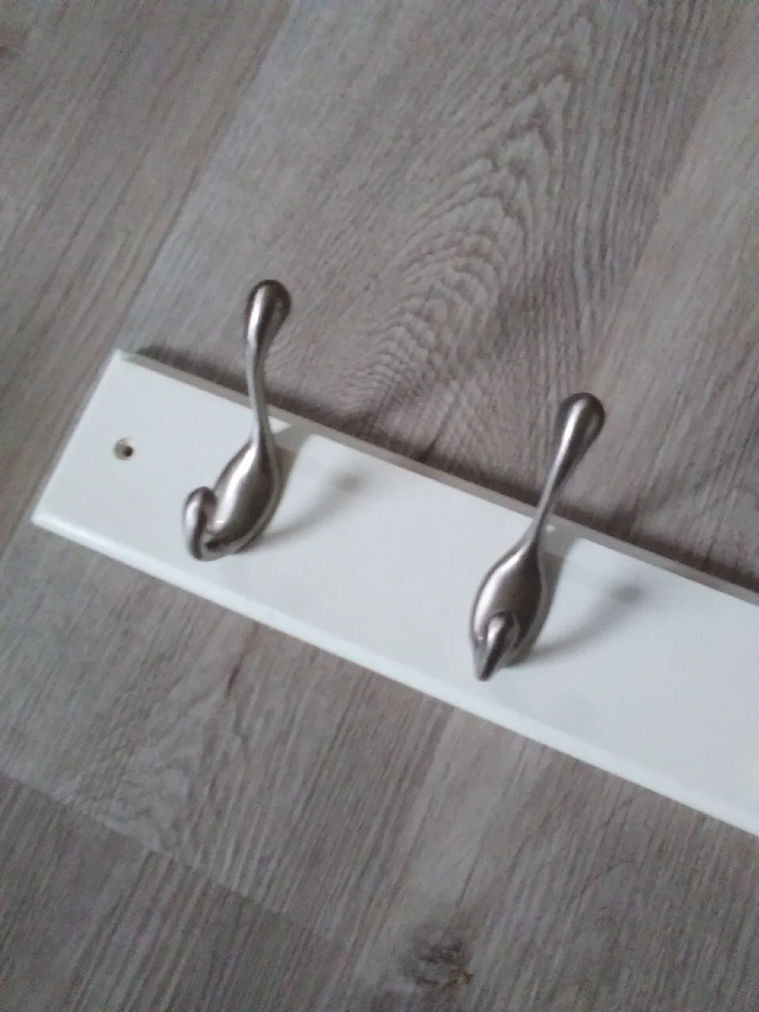 White Coat Rack with 4 Hooks 🥕 image indicator(3)