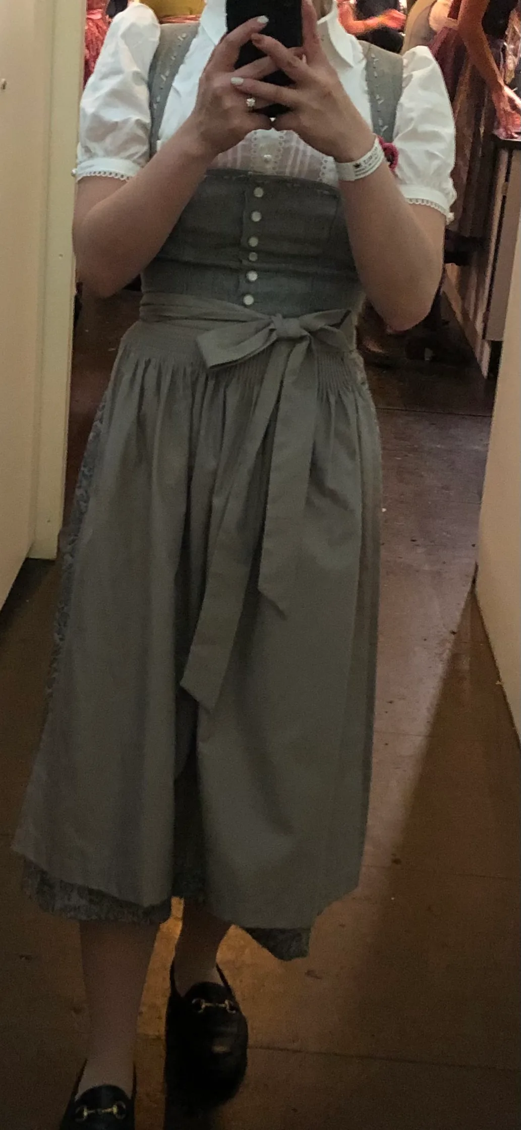 Dirndl set (US size 2) perfect for Oktoberfest! image indicator(5)