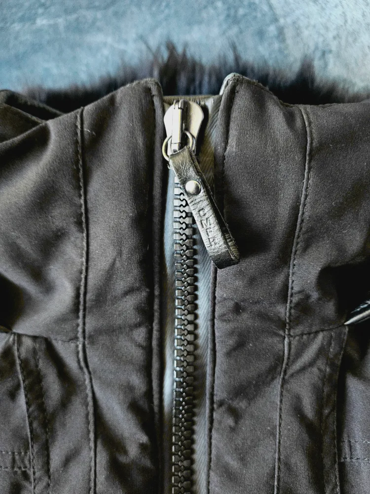 🇨🇦 CMFR Men's Black Down Bomber Jacket with Leather Trim (XS) image indicator(2)