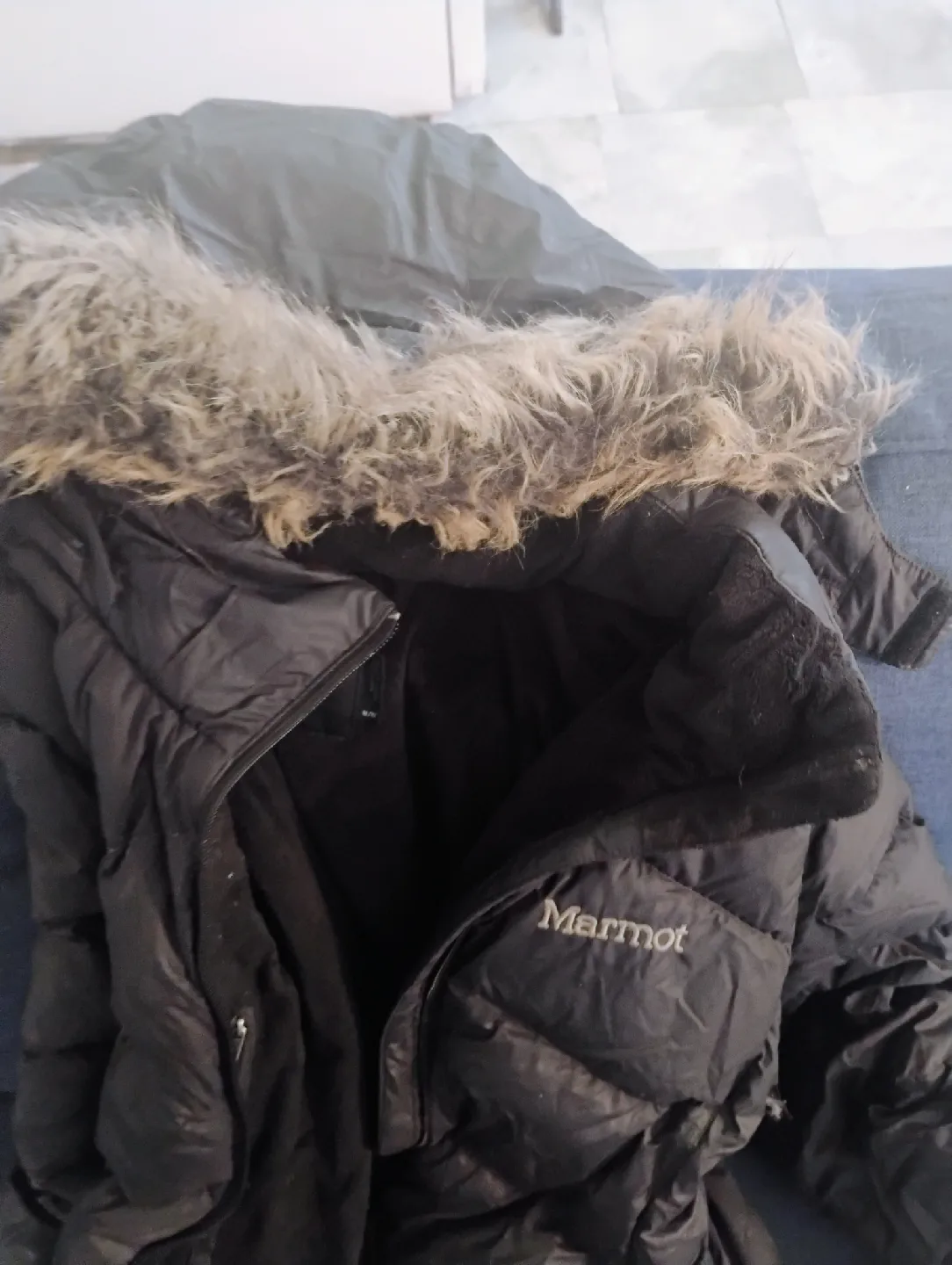 Marmot Black Down Puffer Jacket image indicator(3)