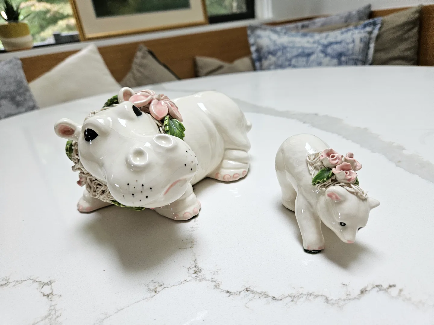 Cute Christmas Decor Ceramic Hippo & Bear Figurines image indicator(7)