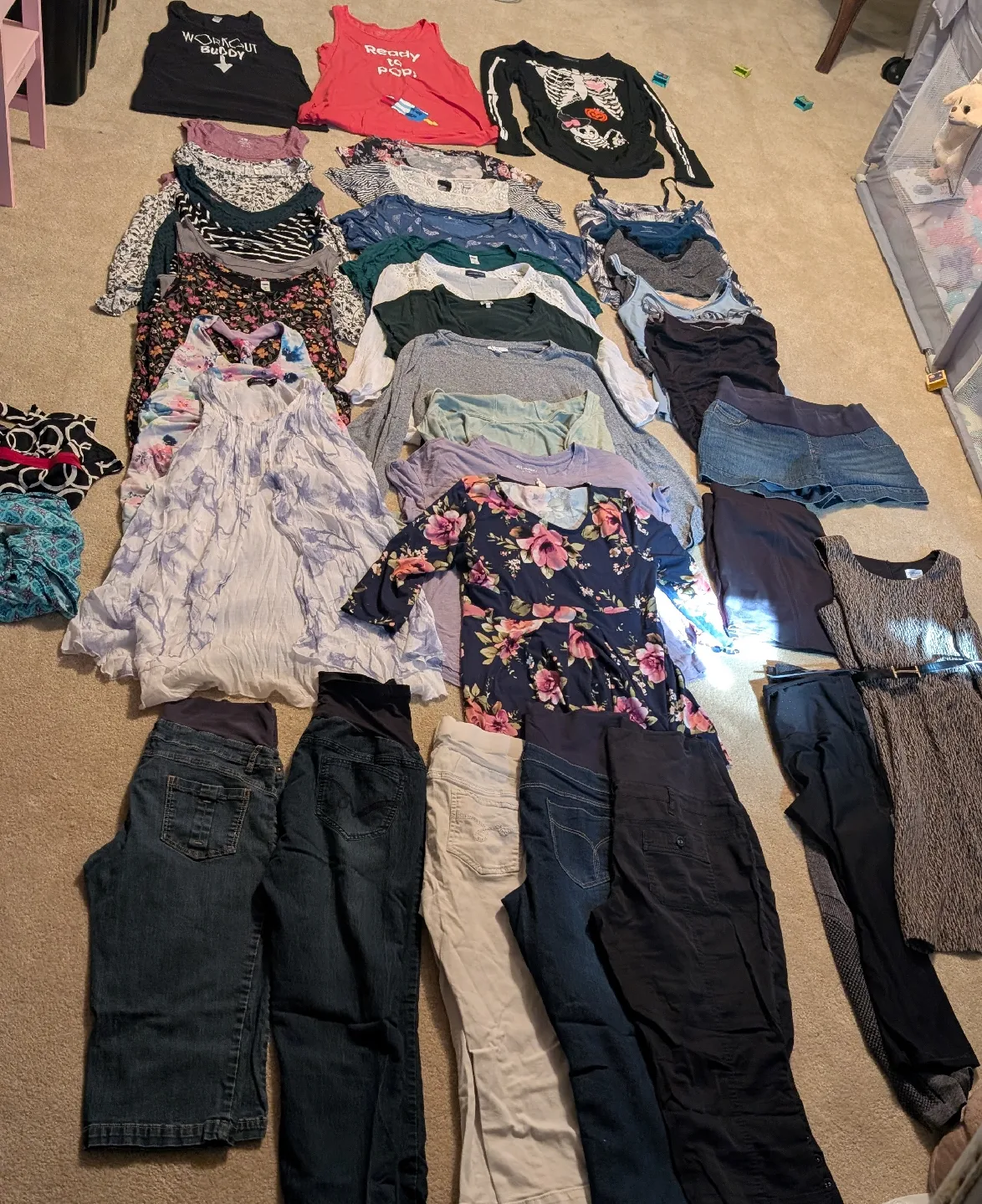 Huge Maternity Clothes Bundle - size large thumbnail