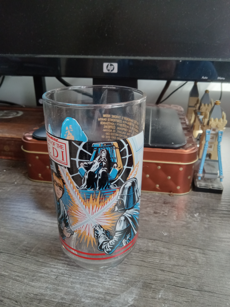 Star Wars Return of the Jedi Burger King Glass - photo 3