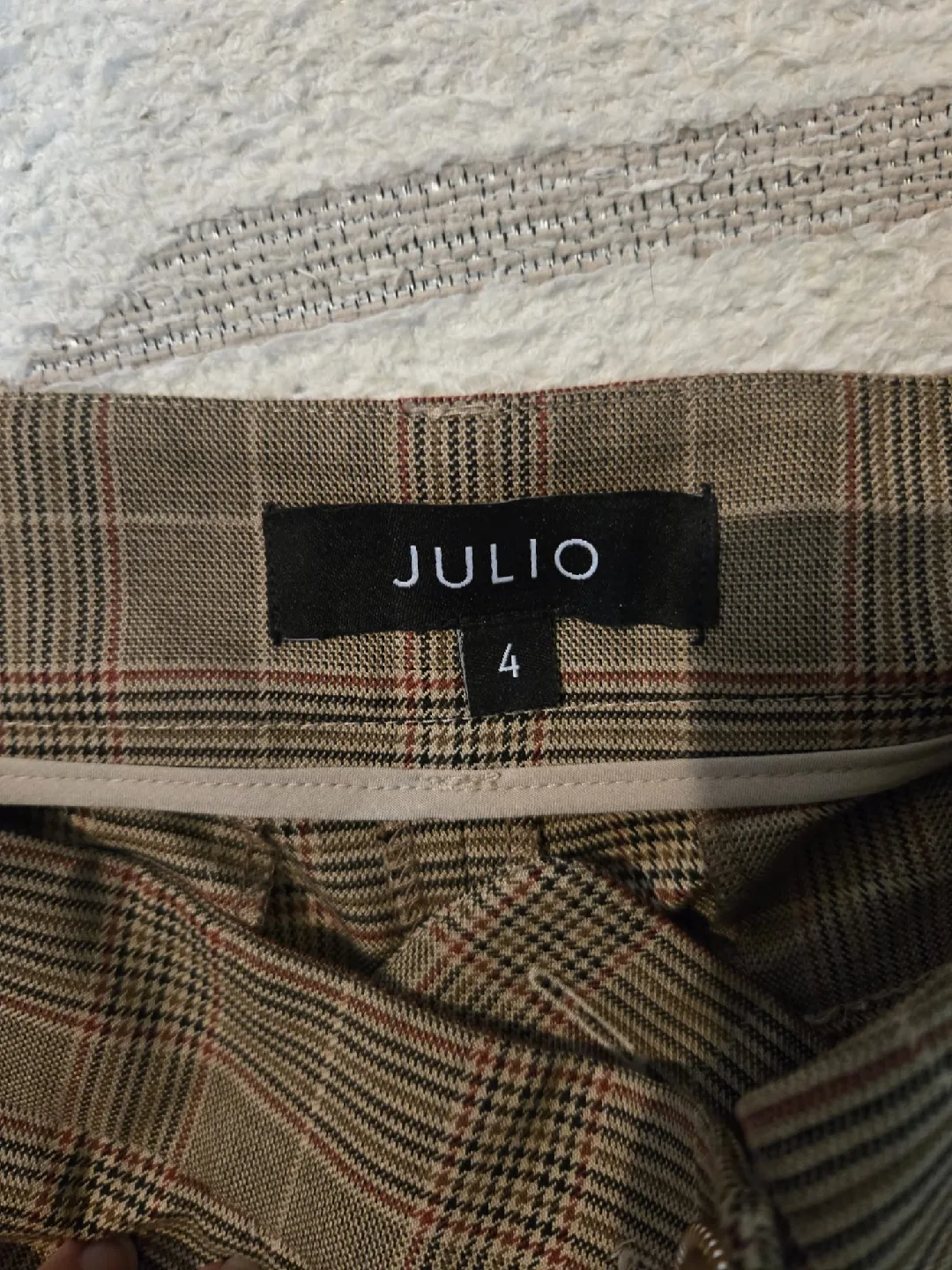 Plaid pants, women's size 4 image indicator(3)