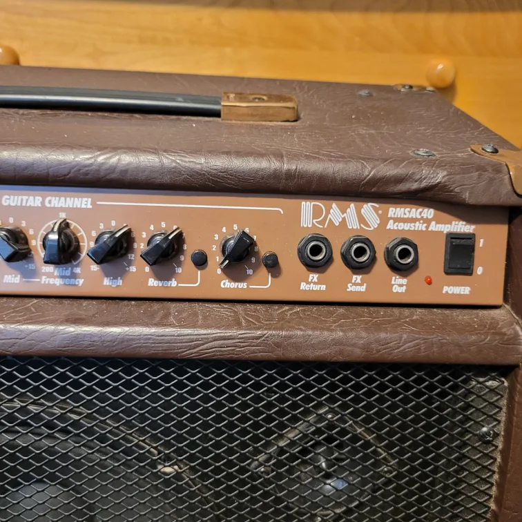 RMS AC 40 Acoustic Guitar Amp Mic & Guitar Channels... image indicator(4)