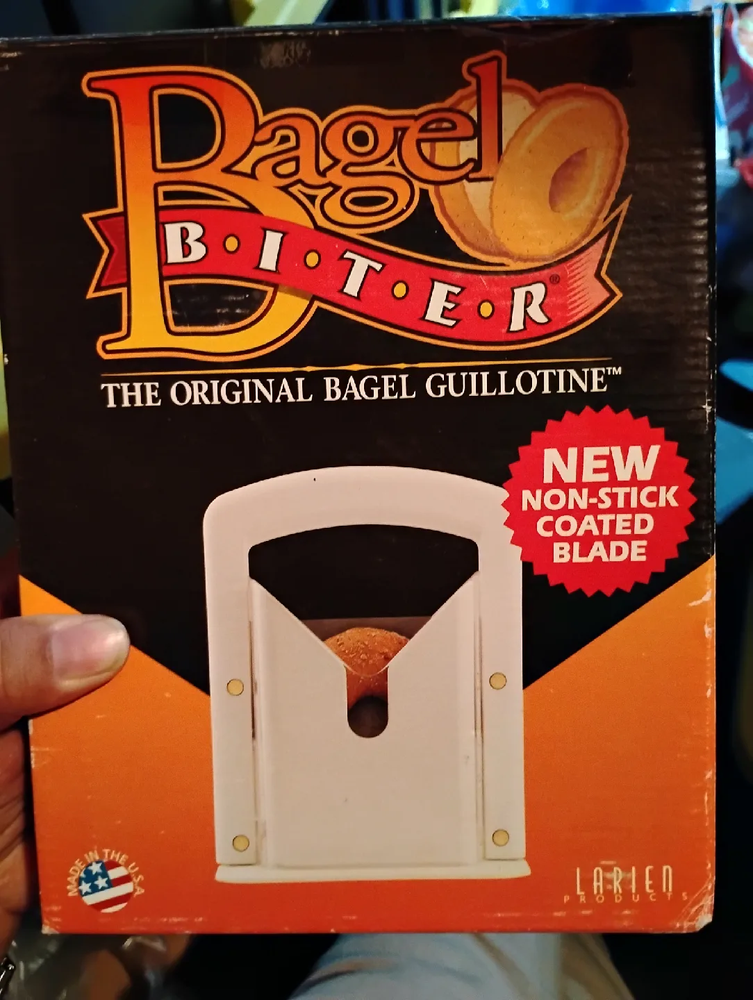 Bagel Biter - The Original Bagel Guillotine image indicator(5)