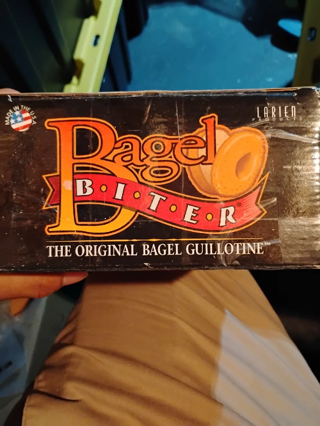 Bagel Biter - The Original Bagel Guillotine image indicator(7)