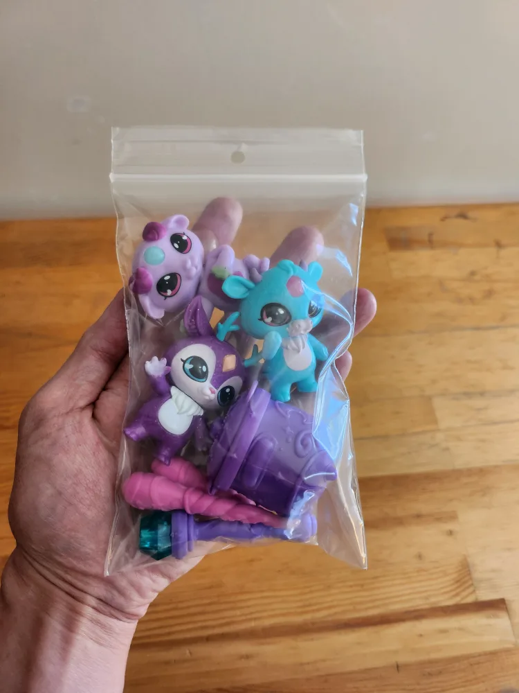 Magic Mixies Mixlings & Accessories 🥕 image indicator(2)