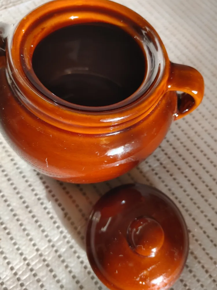 Vintage Brown Ceramic Pot with Lid image indicator(2)