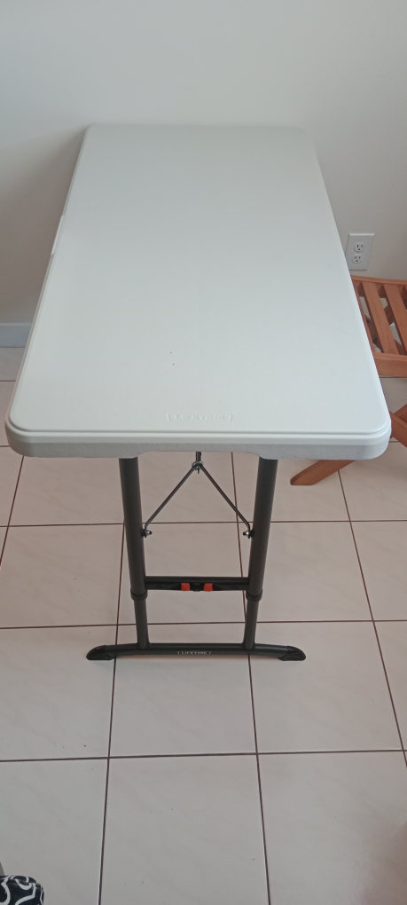 Lifetime White Foldable 4ft Table - photo 2