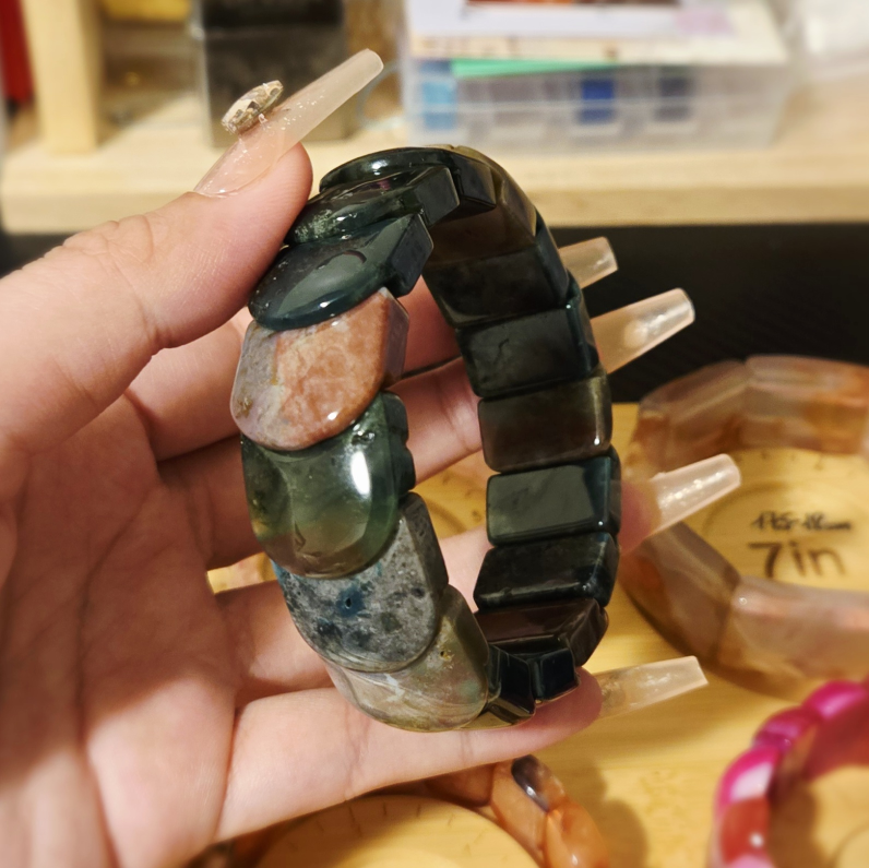 Handmade Gemstone Bracelet - photo 5