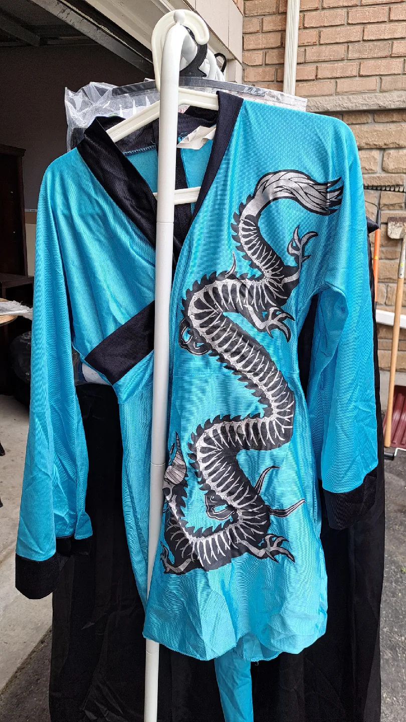 Adult Halloween Costume image indicator(10)