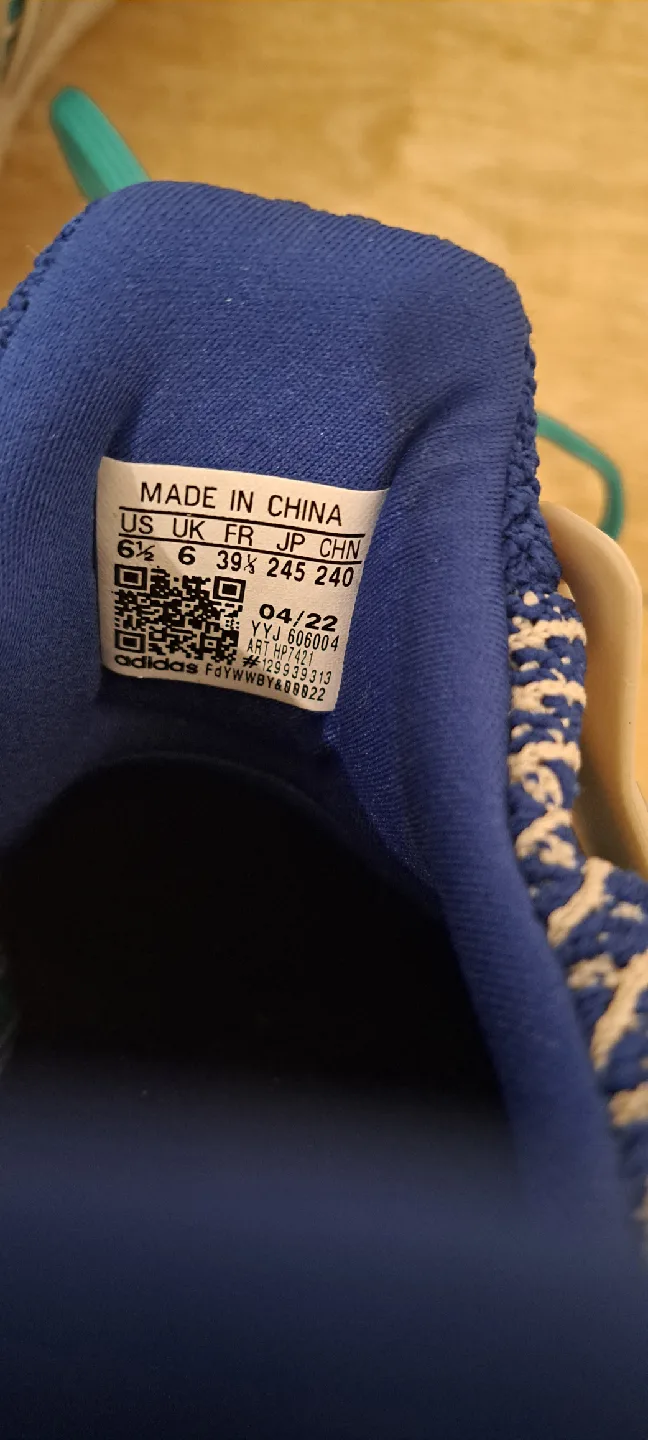 Adidas Ultraboost Size 6.5 US image indicator(3)