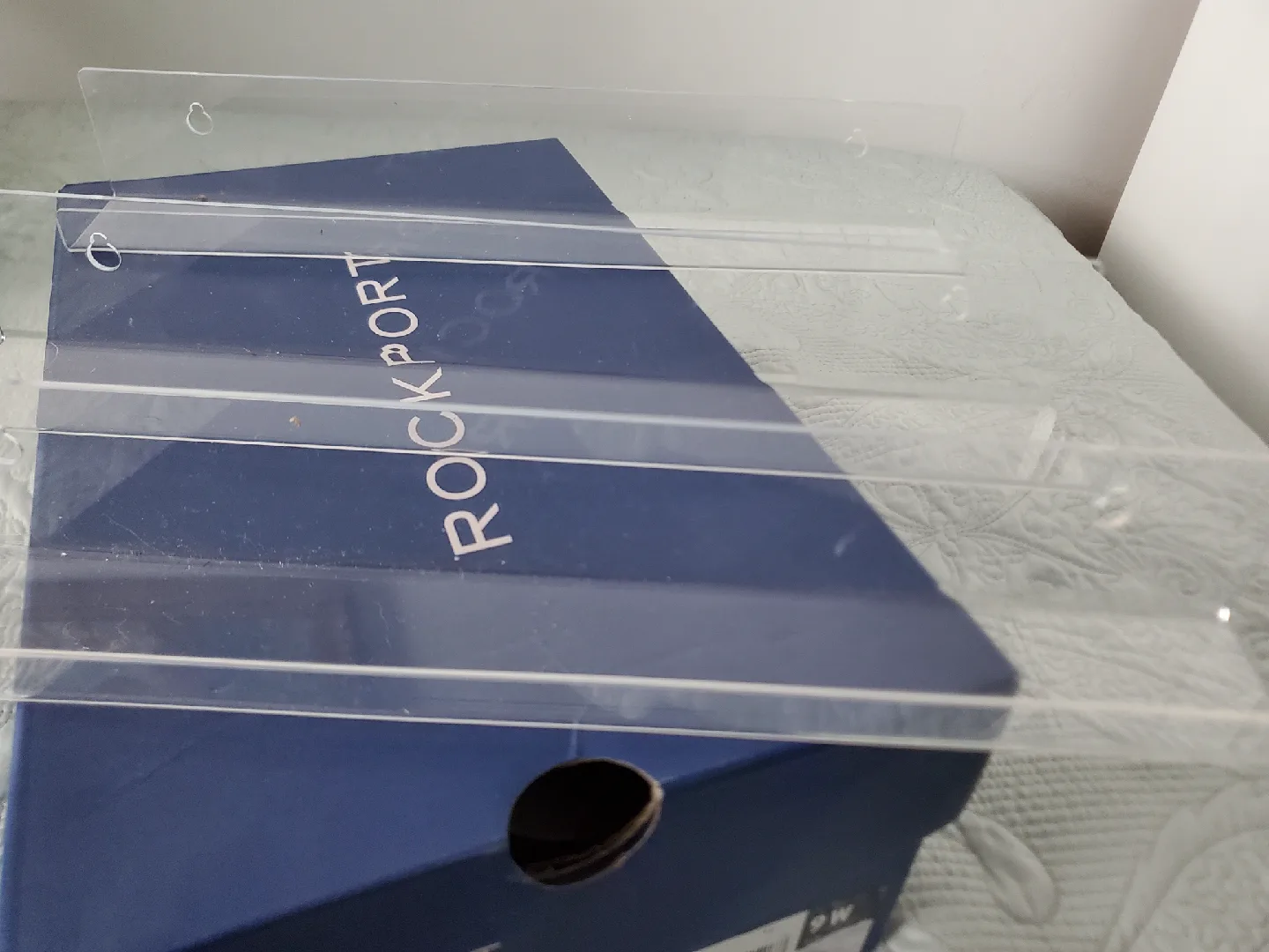 clear plastic wall shelves image indicator(2)