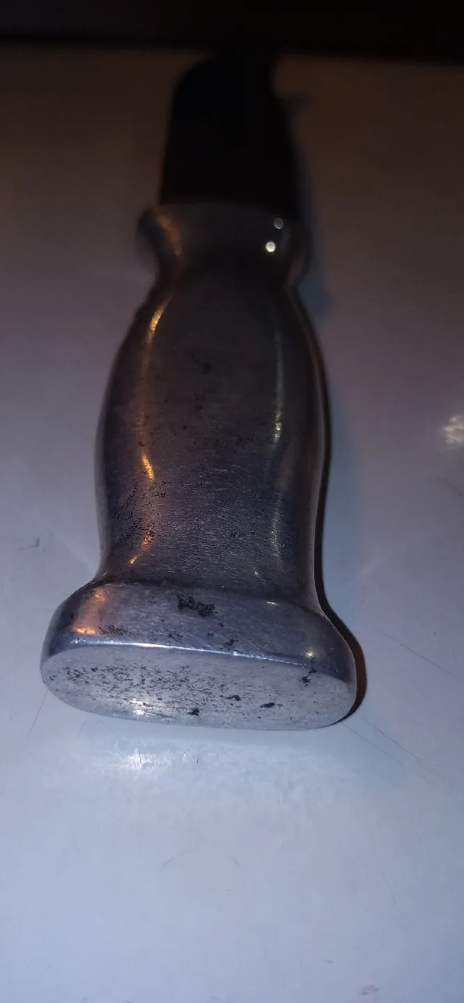 Vintage WW2 Hunting Knife image indicator(4)