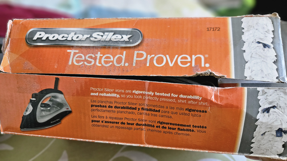 Proctor Silex Durable Iron - Like New! - photo 2