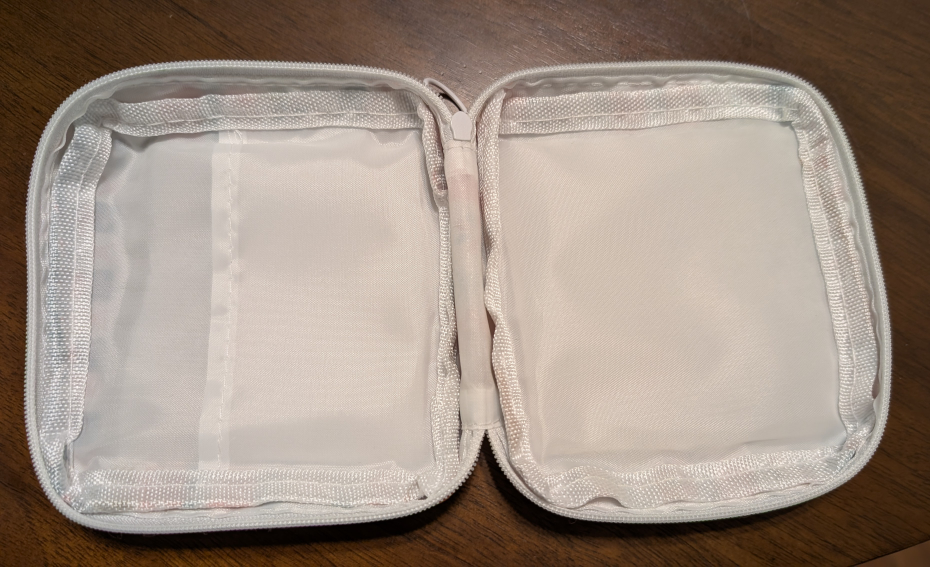 Christmas Pattern Zippered Pouch - photo 3
