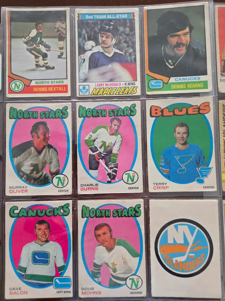 Vintage Hockey Trading Cards - N. Ullman Decal Edge image indicator(4)