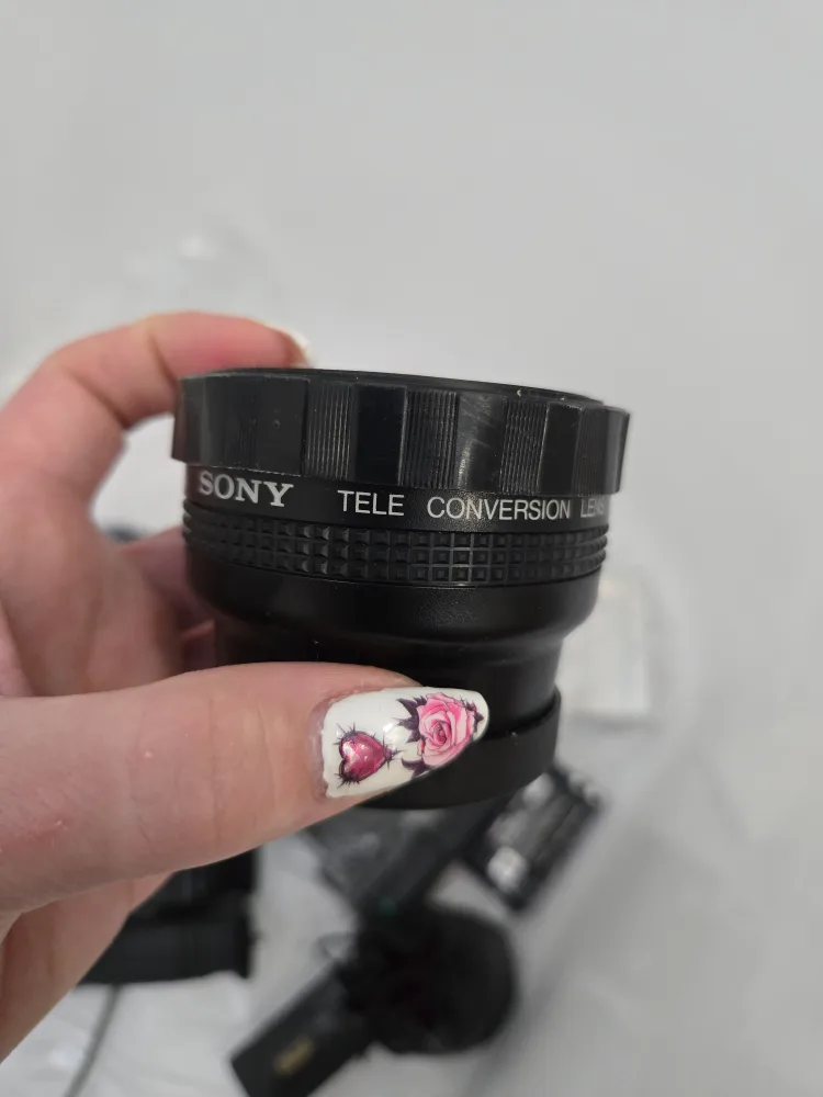 Sony lens thumbnail