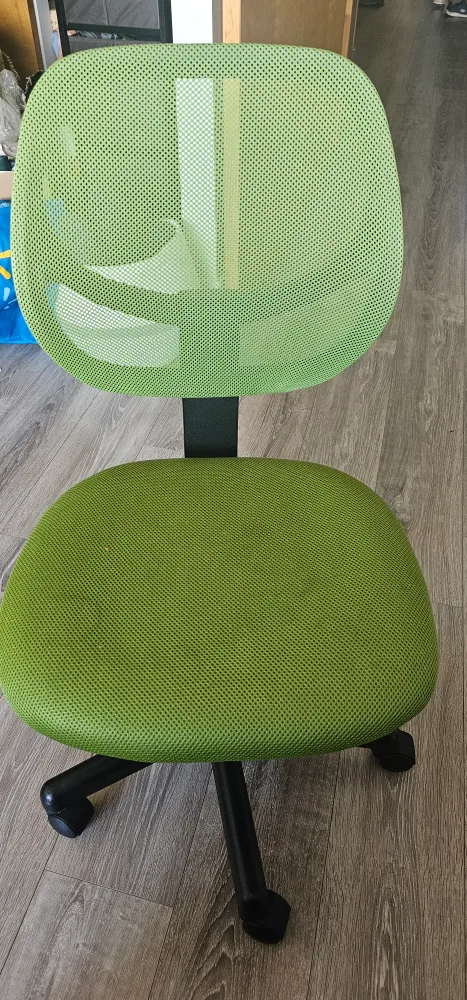 Green Mesh Office Chair thumbnail