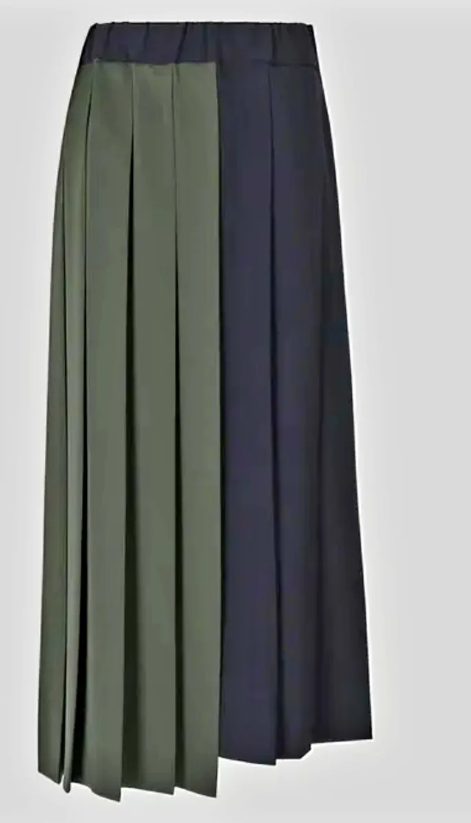 MaxMara Skirt - Size 46 thumbnail