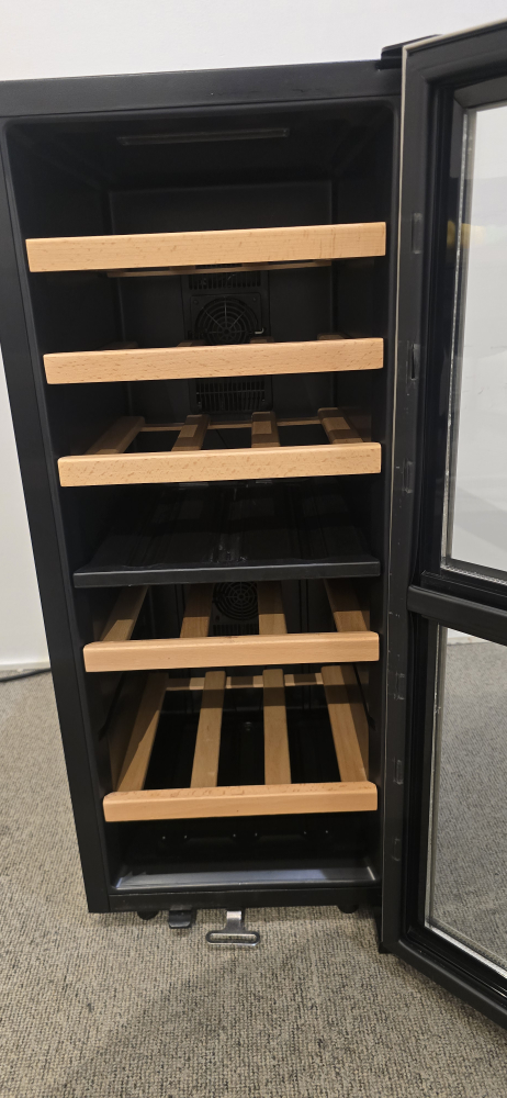 Koldfront TWR247ESS Thermoelectric Wine Cooler - photo 2