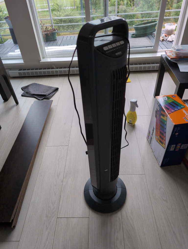 Seville Classics Tower Fan - Great Condition - photo 2