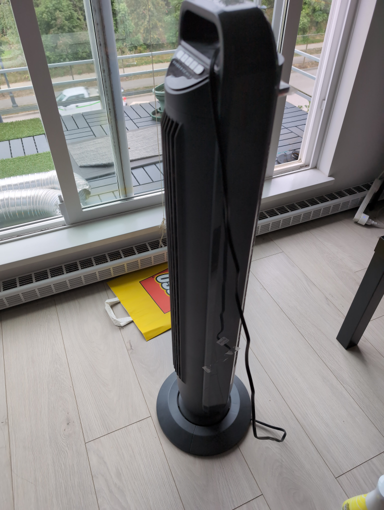 Seville Classics Tower Fan - Great Condition - photo 3