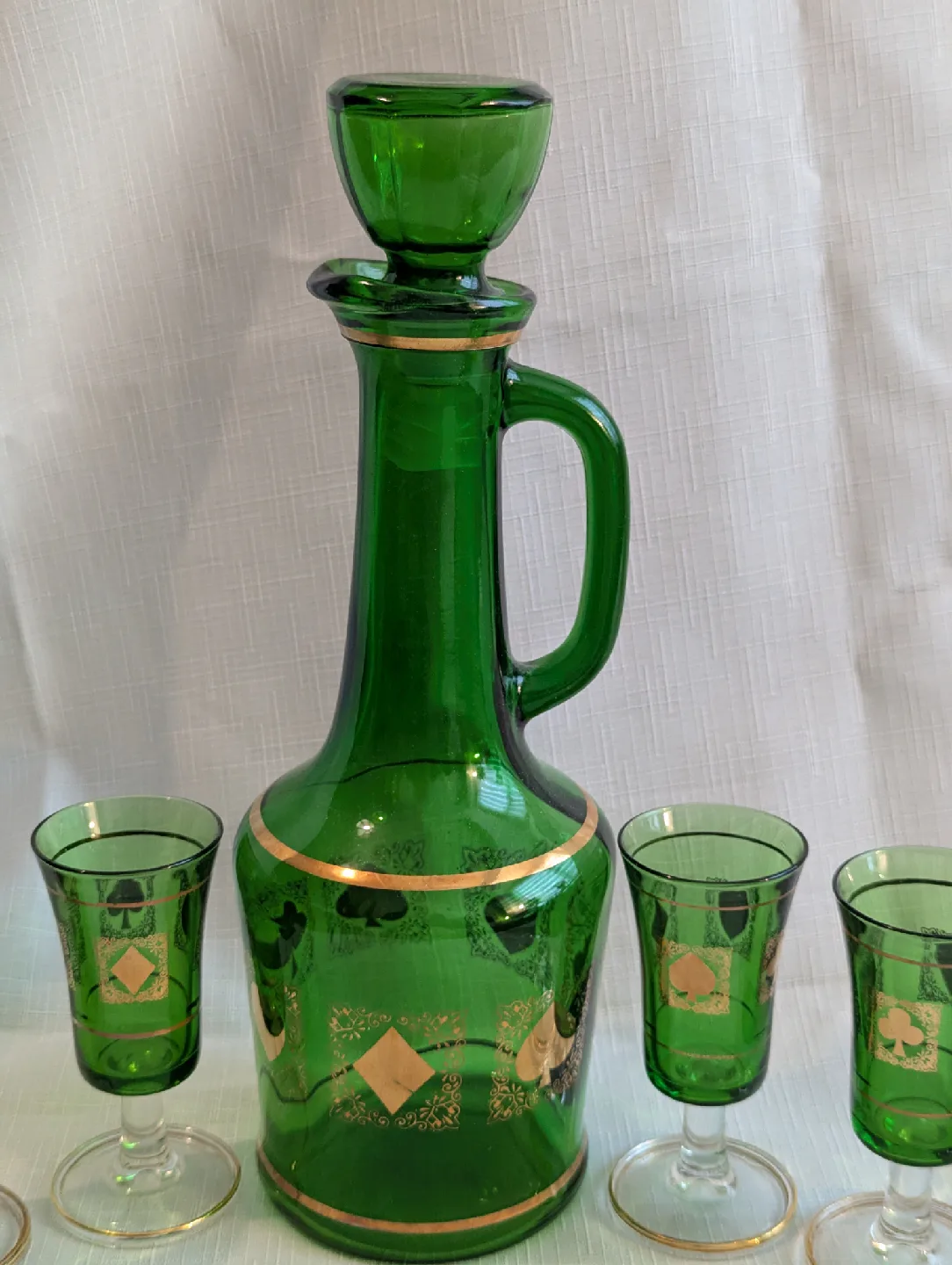 Green Glass Decanter Set with Card Suit Design 🥕 image indicator(6)