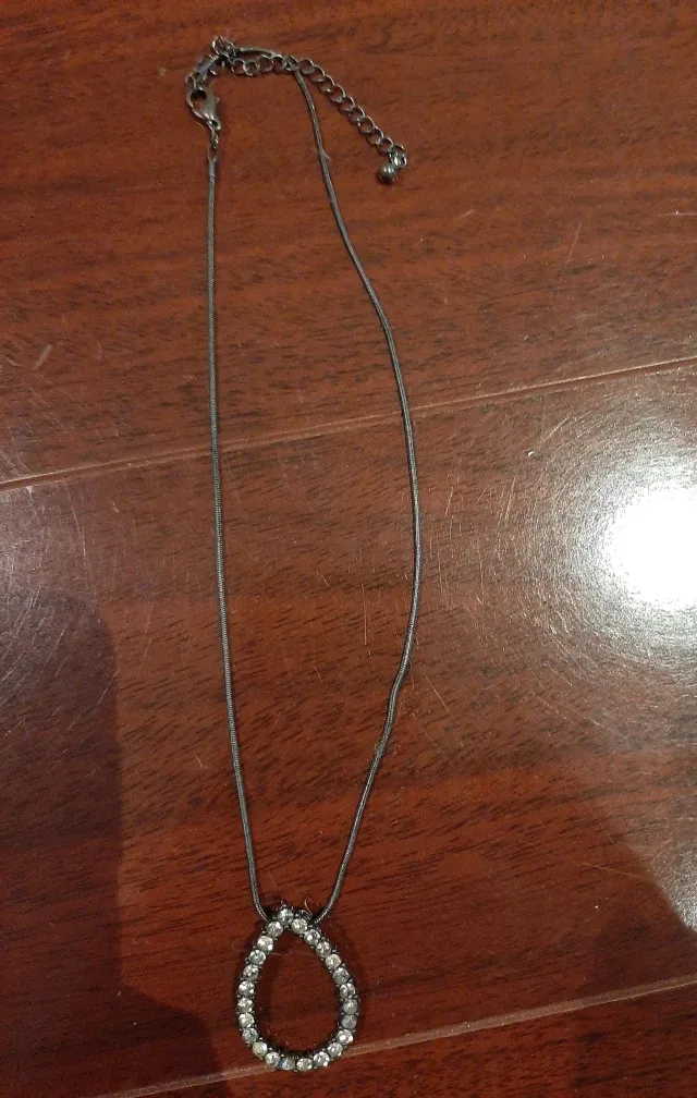 FREE Necklace with Teardrop Pendant image indicator(2)