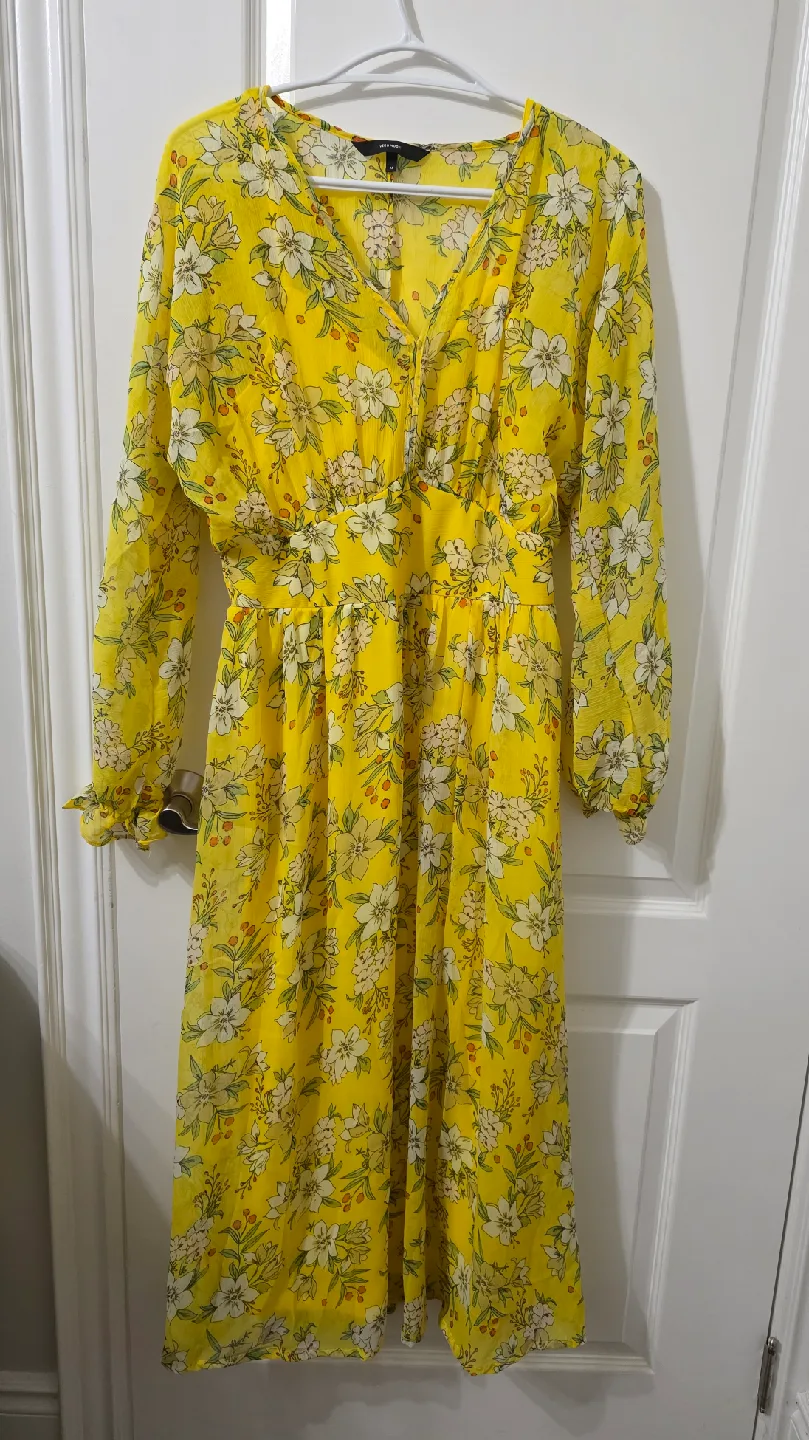 RW&CO. Yellow Floral Dress - Size M thumbnail
